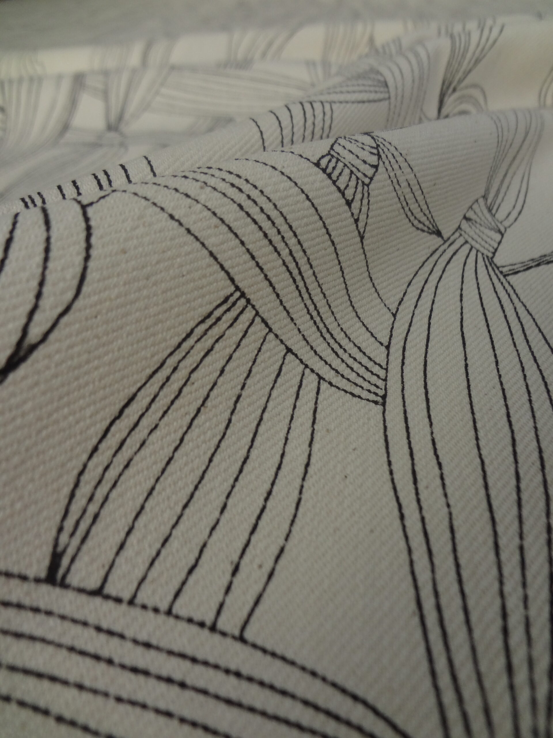 Çizgisel Desenli Dokuma Kumaş - Görsel 2