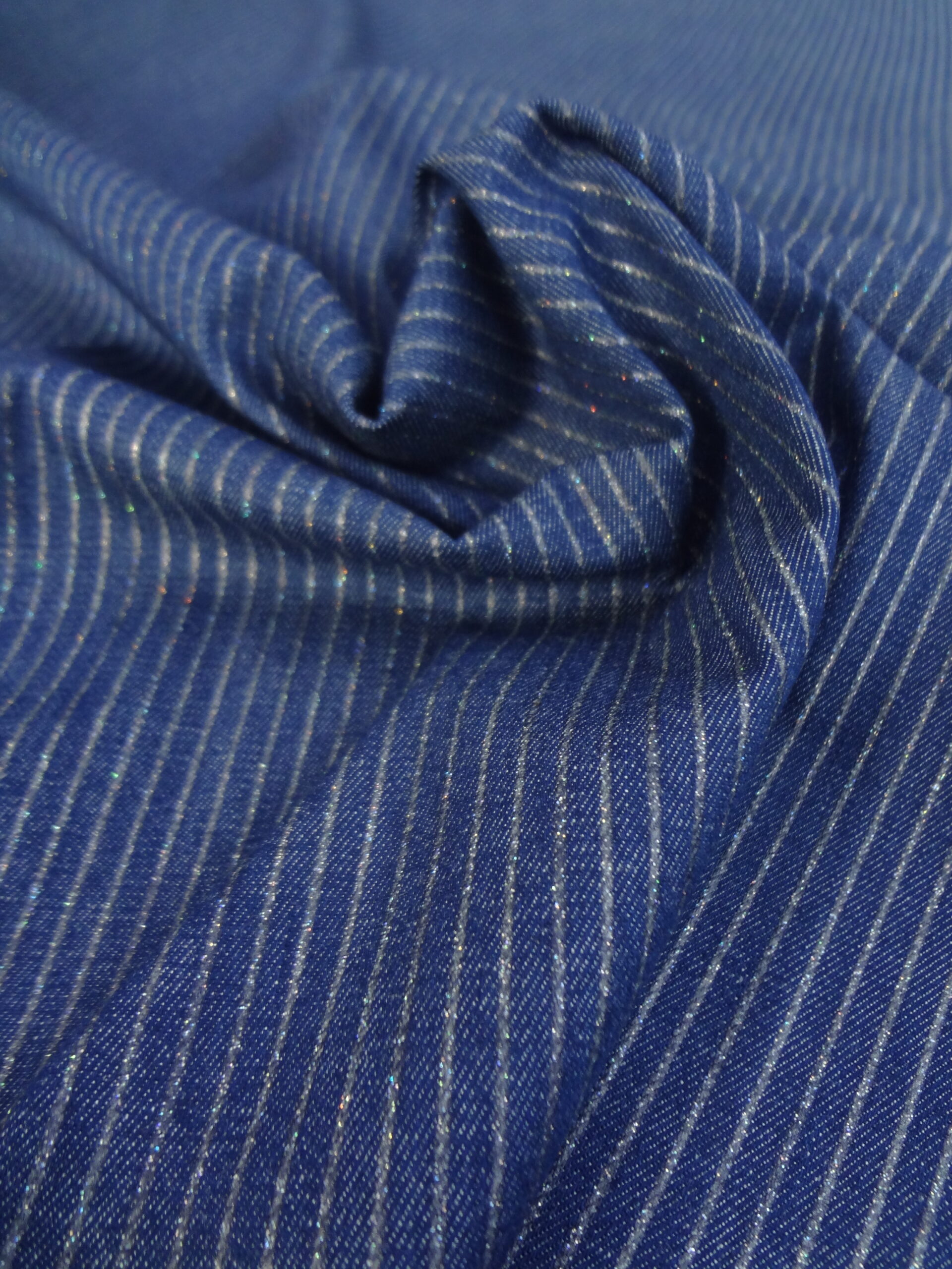 İnce Gümüş Çizgili Denim Kumaş