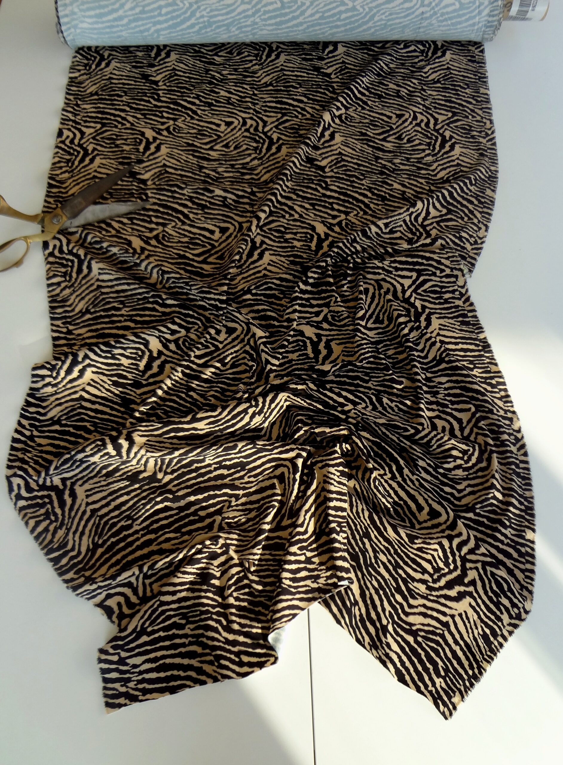 Likralı Jarse Örme Kumaş-Zebra Desen Baskılı - Görsel 2